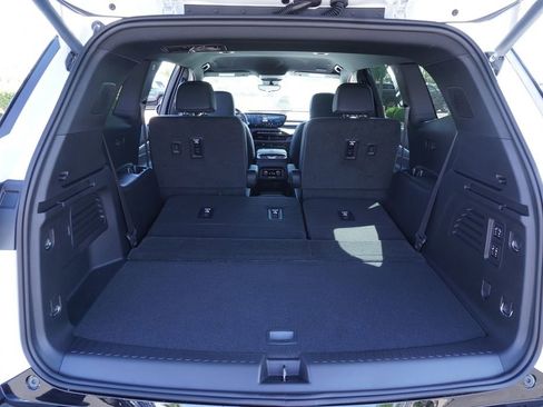 New 2026 Buick Enclave Sport Touring w/ Super Cruise Package image 8