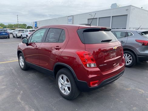 Used 2022 Chevrolet Trax LS w/ Tint and Cruise Package AWD/4WD image 3
