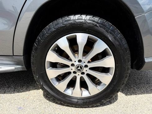 Used 2018 Mercedes-Benz GLS 450 4MATIC image 40