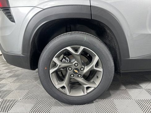 New 2026 Chevrolet Trax LT w/ Driver Confidence Package image 10
