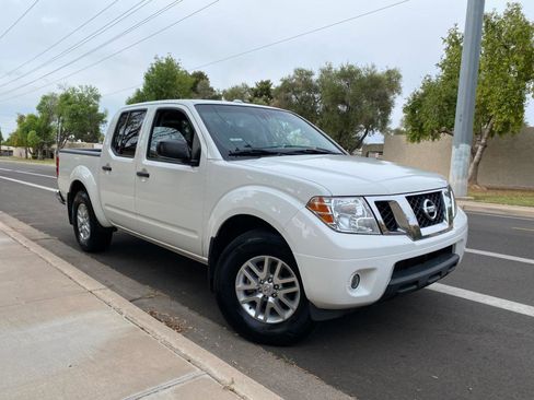 Used 2017 Nissan Frontier SV w/ SV Value Truck Package image 3