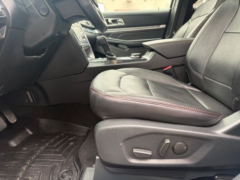 Used 2019 Ford Explorer Sport w/ Equipment Group 401A image 13
