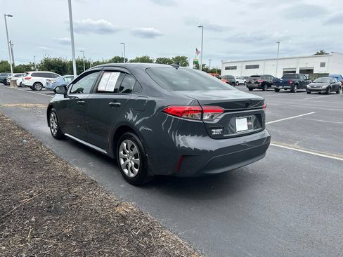 Certified 2025 Toyota Corolla LE FWD image 5