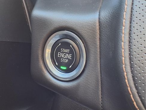 Used 2023 GMC Yukon AT4 image 9