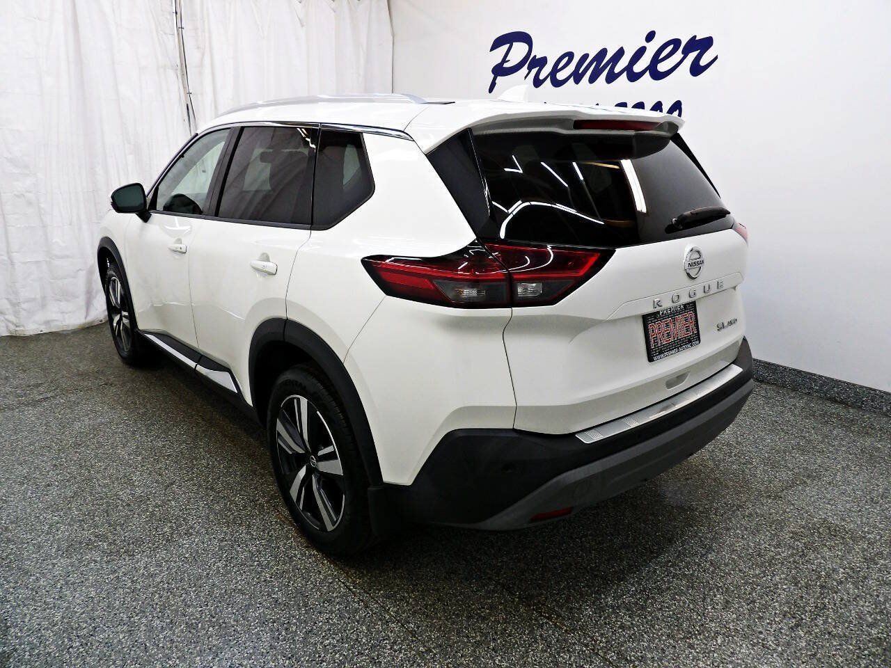 Used 2021 Nissan Rogue SL AWD/4WD image 4