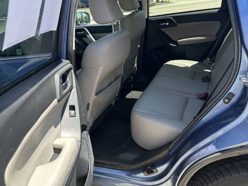 Used 2015 Subaru Forester 2.5i Limited AWD/4WD image 9
