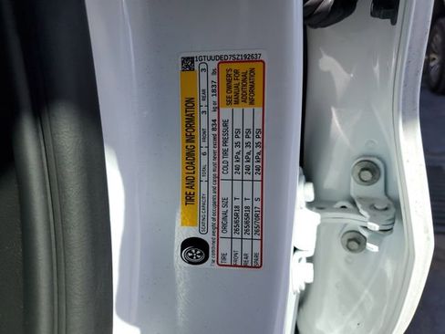 Used 2025 GMC Sierra 1500 SLT image 33