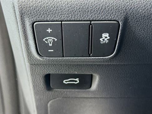 Used 2025 Kia K5 LXS image 16