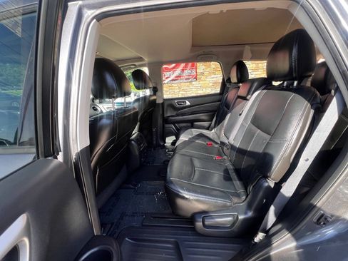 Used 2014 Nissan Pathfinder SL w/ SL Premium Package FWD image 16