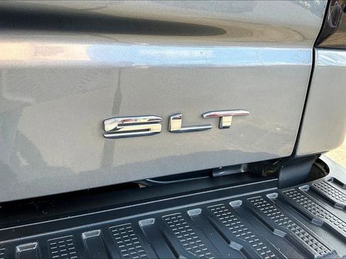 Used 2019 GMC Sierra 1500 SLT AWD/4WD image 25