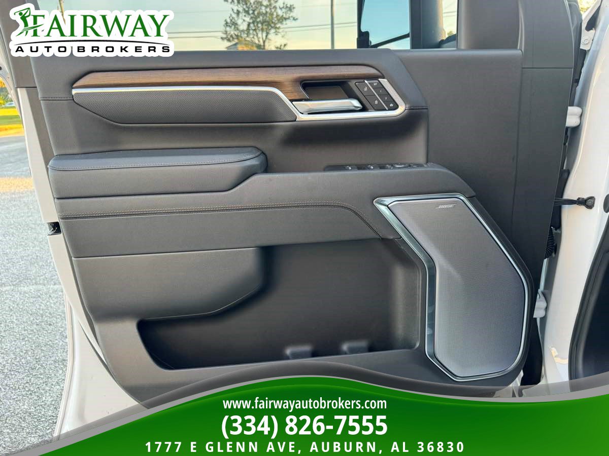 Used 2025 Chevrolet Silverado 2500 High Country w/ Technology Package AWD/4WD image 28