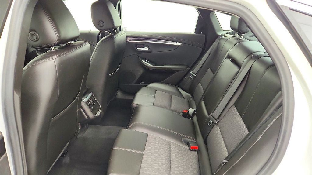 Used 2017 Chevrolet Impala LT w/ Convenience Package FWD image 19