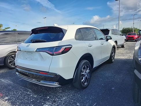 Used 2024 Honda HR-V EX-L image 3
