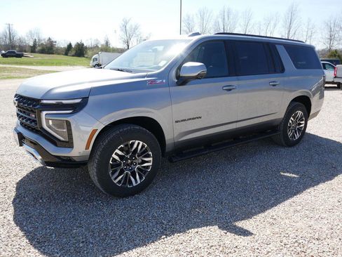New 2026 Chevrolet Suburban Z71 w/ Z71 Off-Road Package AWD/4WD image 7