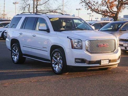 Used 2017 GMC Yukon Denali w/ Open Road Package image 6