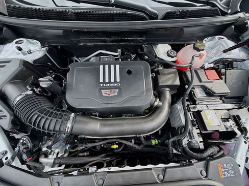 New 2025 Cadillac XT5 Luxury w/ LPO, Floor Liner Package image 30