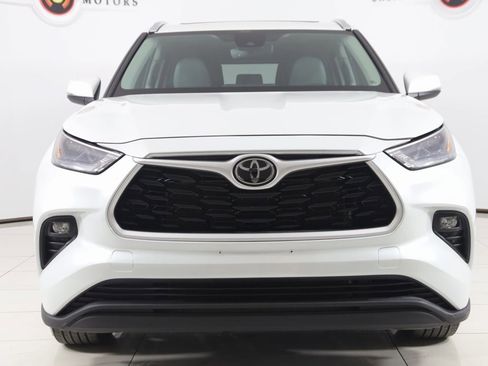 Used 2023 Toyota Highlander XLE image 53