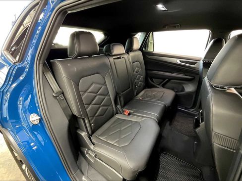New 2025 Volkswagen Atlas Cross Sport SE image 26