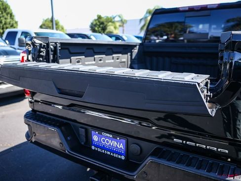 Used 2021 GMC Sierra 2500 Denali w/ Denali Black Diamond Edition image 40