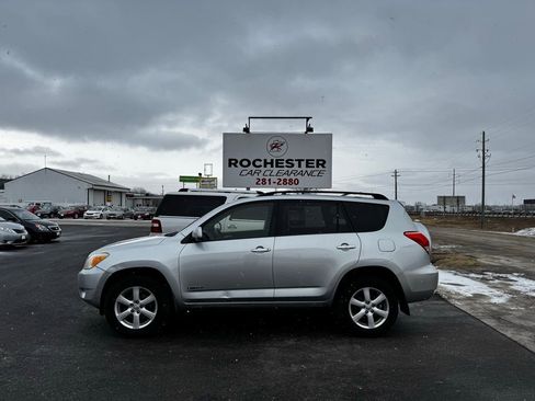 Used 2007 Toyota RAV4 Limited image 30