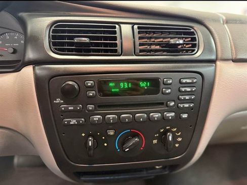Used 2002 Ford Taurus SES FWD image 15