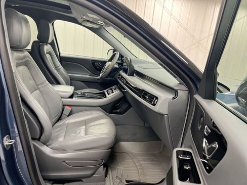 Used 2020 Lincoln Aviator Reserve w/ Equipment Group 201A image 23