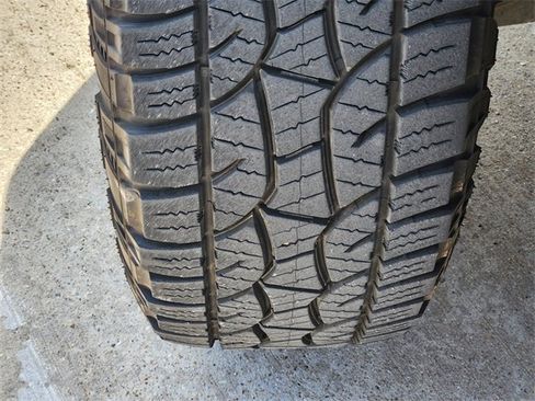 Used 2024 GMC Sierra 2500 AT4 w/ AT4 Premium Plus Package image 11