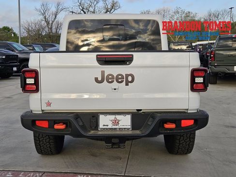New 2026 Jeep Gladiator Mojave AWD/4WD image 3