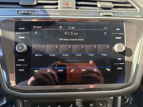 Certified 2023 Volkswagen Tiguan SE image 21