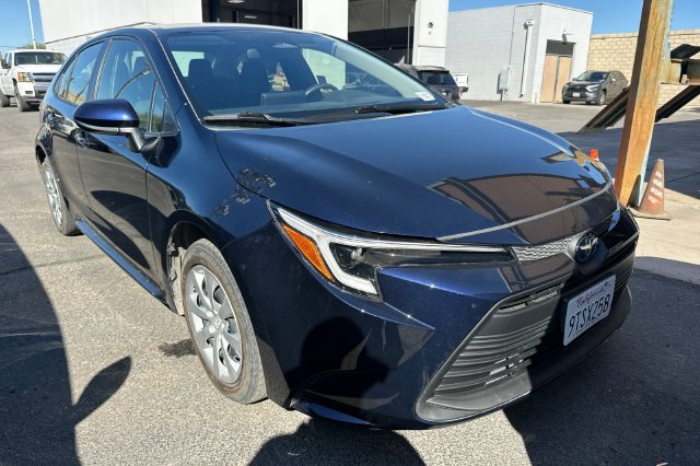 Used 2025 Toyota Corolla LE FWD image 3
