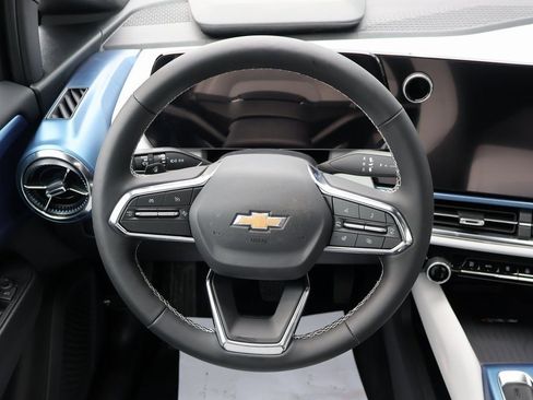 New 2026 Chevrolet Equinox EV LT w/ Convenience Package II FWD image 13