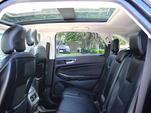 Used 2017 Ford Edge Titanium w/ Equipment Group 301A FWD image 12