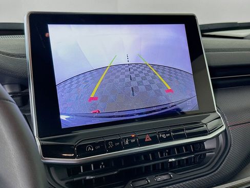 Certified 2025 Jeep Compass Trailhawk w/ Trailhawk Elite Group image 23