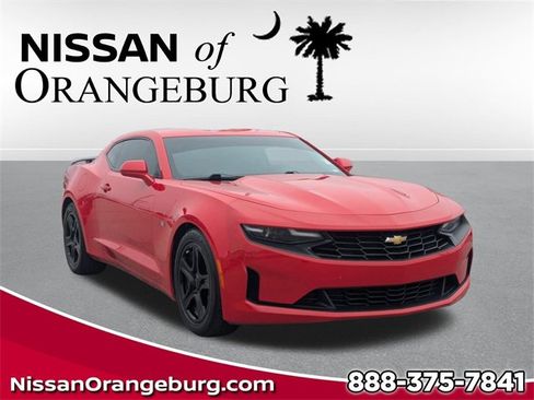 Used 2023 Chevrolet Camaro LT image 1