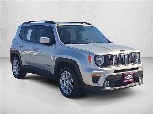 Used 2020 Jeep Renegade Latitude FWD image 3