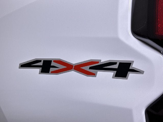Used 2024 Chevrolet Colorado LT w/ LT Convenience Package III AWD/4WD image 32