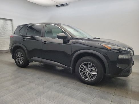 Used 2021 Nissan Rogue S image 11