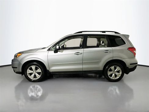 Used 2015 Subaru Forester 2.5i Limited image 5