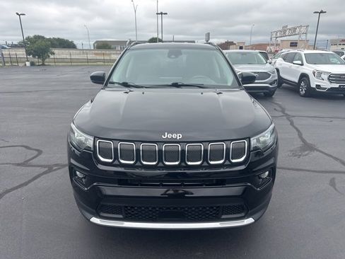 Used 2022 Jeep Compass Limited image 9