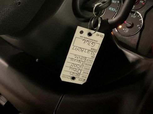 New 2025 Chevrolet Express 2500 Extended image 17