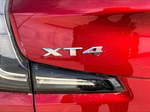 Used 2025 Cadillac XT4 Sport image 8
