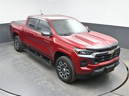 Used 2024 Chevrolet Colorado LT w/ LT Convenience Package III image 32