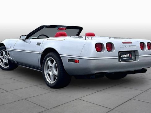 Used 1996 Chevrolet Corvette Convertible RWD image 11