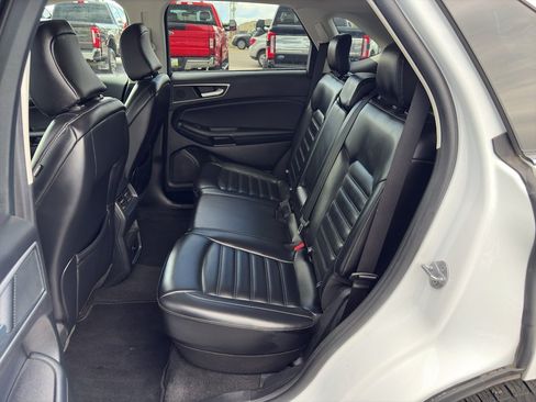 Used 2024 Ford Edge SEL AWD/4WD image 18