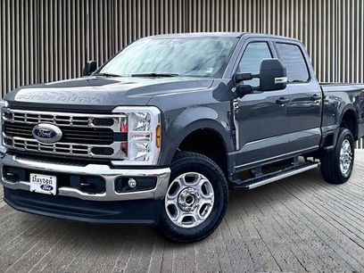 New 2026 Ford F250 XLT w/ FX4 Off-Road Package