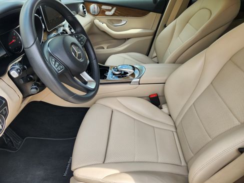 Used 2018 Mercedes-Benz GLC 300 4MATIC image 14