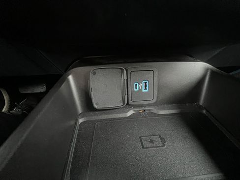 Used 2023 Ford Bronco Wildtrak image 6