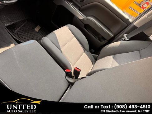 Used 2019 Chevrolet Silverado 1500 LT w/ All Star Edition image 22