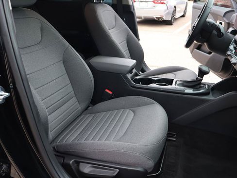 Used 2025 Kia K4 EX FWD image 17