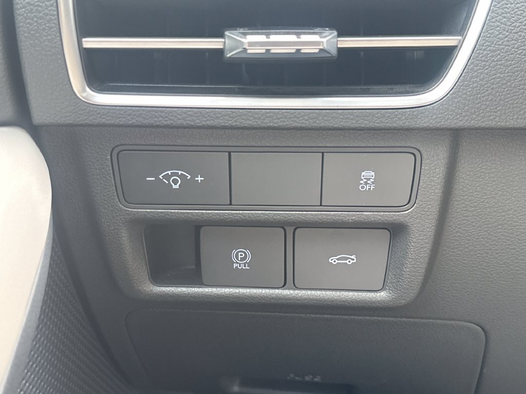 Used 2025 Hyundai Sonata SEL FWD image 20